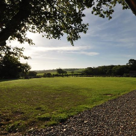 Molesworth Barn Villa Bideford Exterior photo