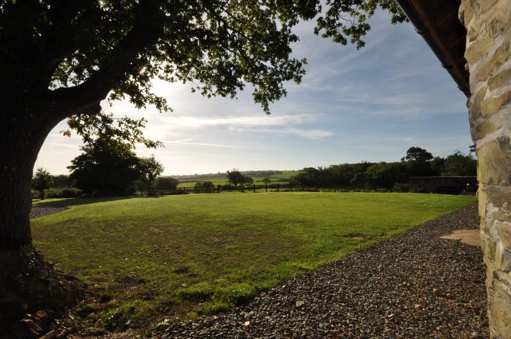 Molesworth Barn Villa Bideford Exterior photo