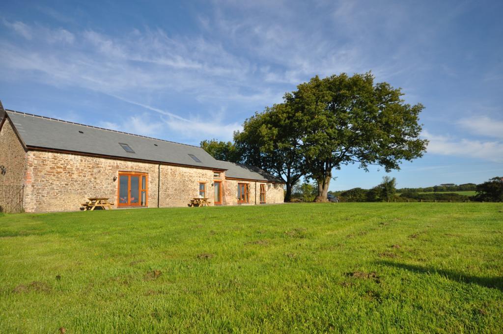 Molesworth Barn Villa Bideford Exterior photo